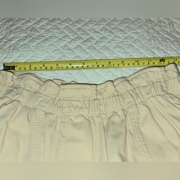 Anthropologie Beige Cargo-Style Capri Pants Women's Size Small - Picture 7 of 11